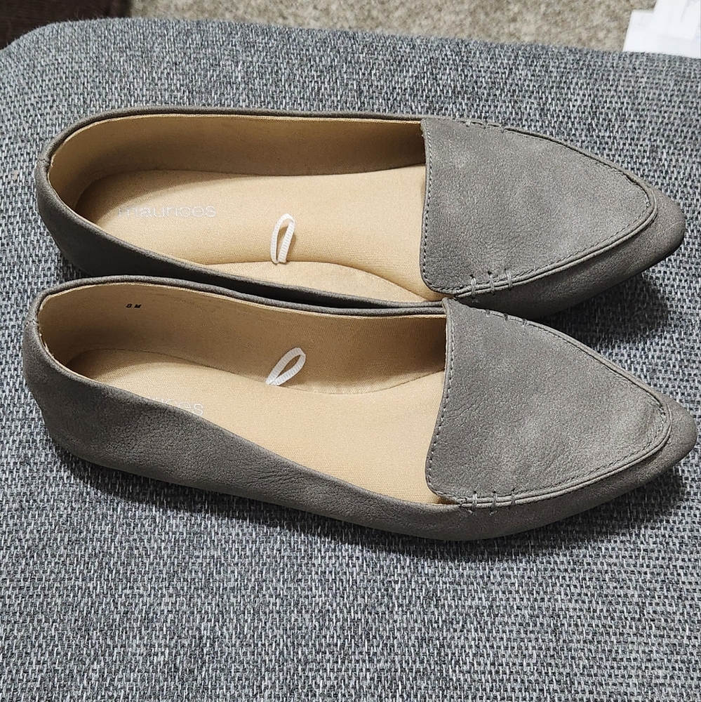 NWOT Women's Gray Slip-on Flats, Size 8. Maurices
